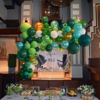 Wild Things Jungle Balloon Archway