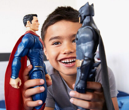 ACTION FIGURES & DOLLS