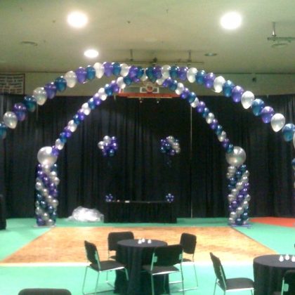 Balloon Columns With String of Pearls