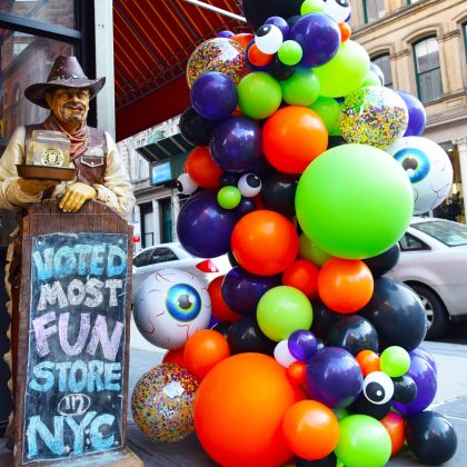 Halloween Themed Balloon Column