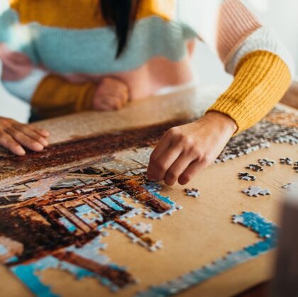 PUZZLES / GAMES