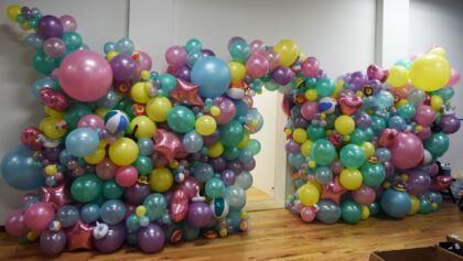 Summer Organic Balloon Wall